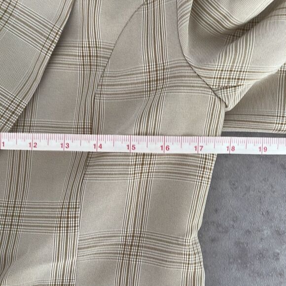 PRETTYLITTLETHING women’s loose fit stone checked woven blazer NWT size 4 - Picture 14 of 16